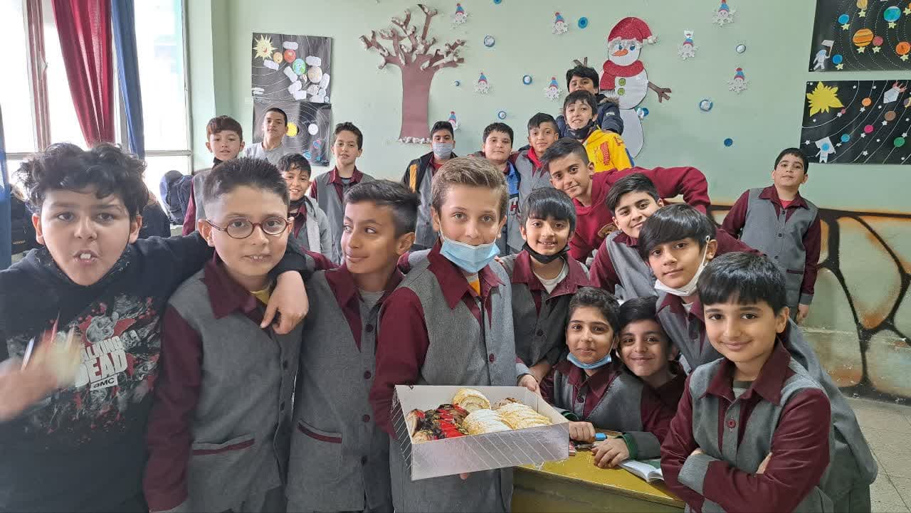 پیش دبستان و دبستان مهدیار